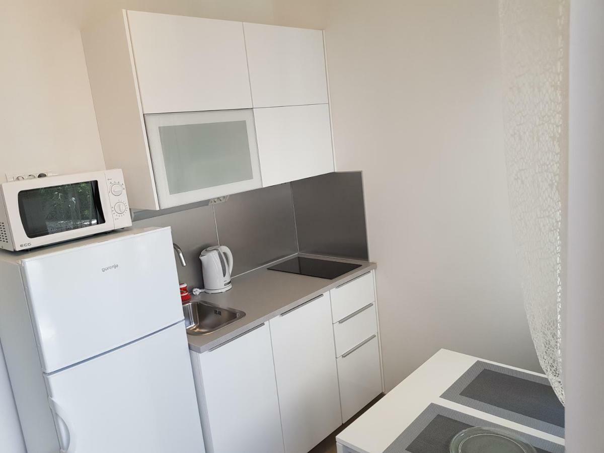 Evita Fazana Premium Studio Apartments Bagian luar foto