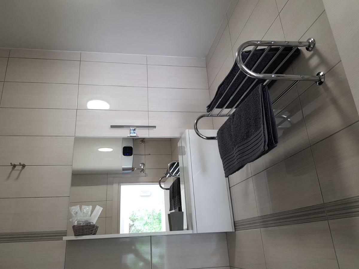 Evita Fazana Premium Studio Apartments Bagian luar foto