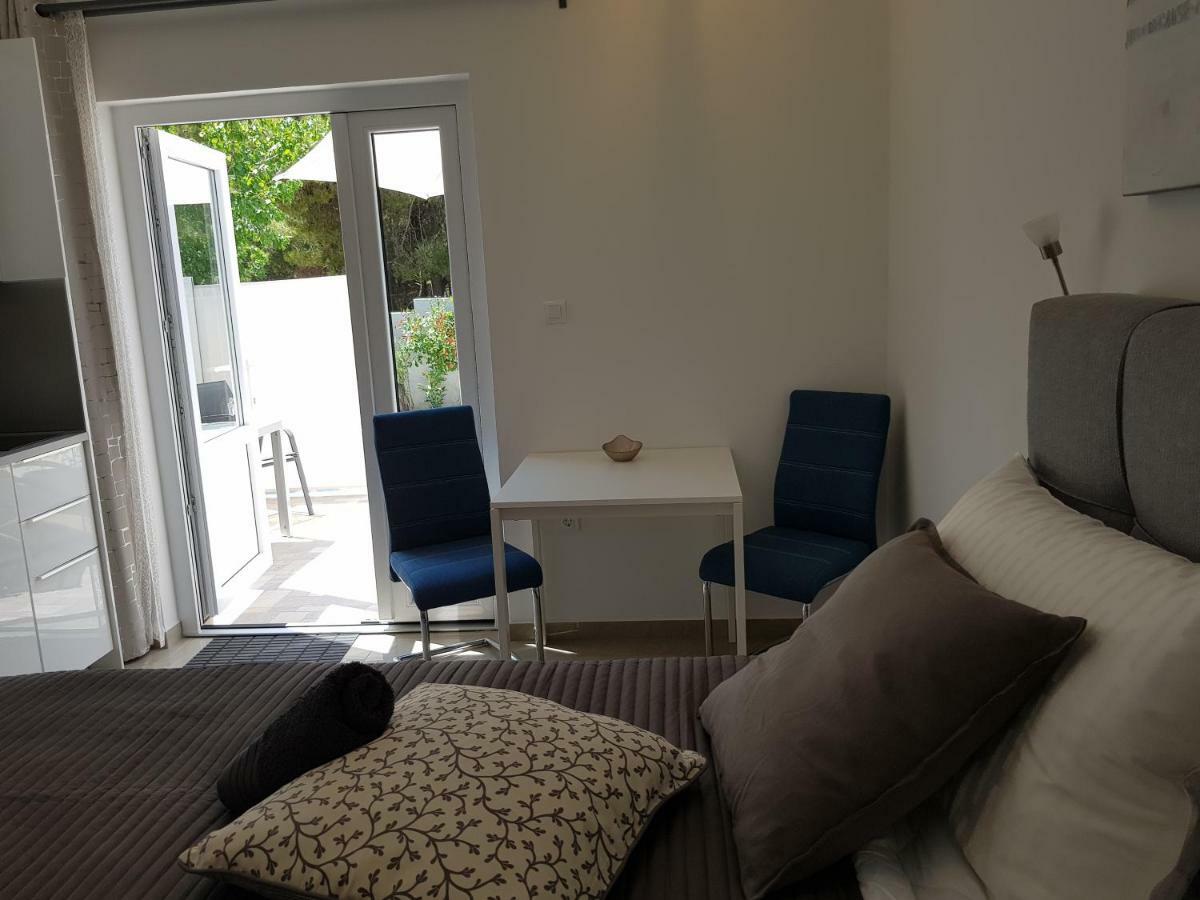 Evita Fazana Premium Studio Apartments Bagian luar foto