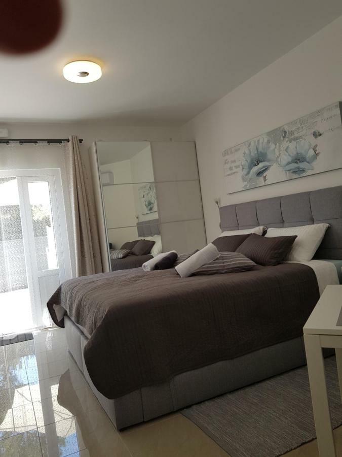 Evita Fazana Premium Studio Apartments Bagian luar foto